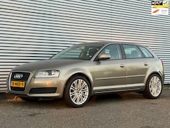 Audi A3 Sportback - 1.6 Style, NAP, APK, Airco, Cruise, 18" LM, 5-deurs Aux