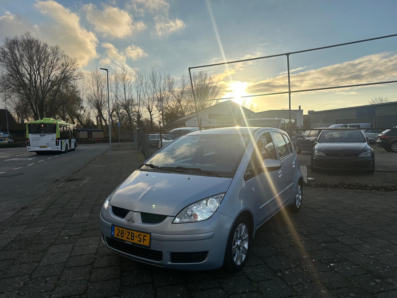 Mitsubishi Colt - 1.3 Invite LPG Benzine - AutoWereld.nl