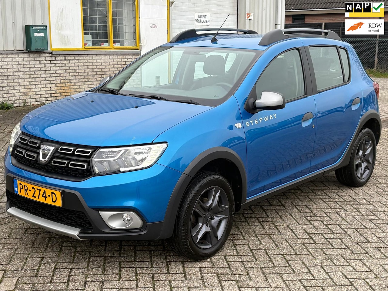 Dacia Sandero Stepway - 0.9 TCe 90 PK TURBO LPG G3 Bi-Fuel Bj 2017 Stepway Airco Navi Camera Bluetooth Leder Pdc C - AutoWereld.nl