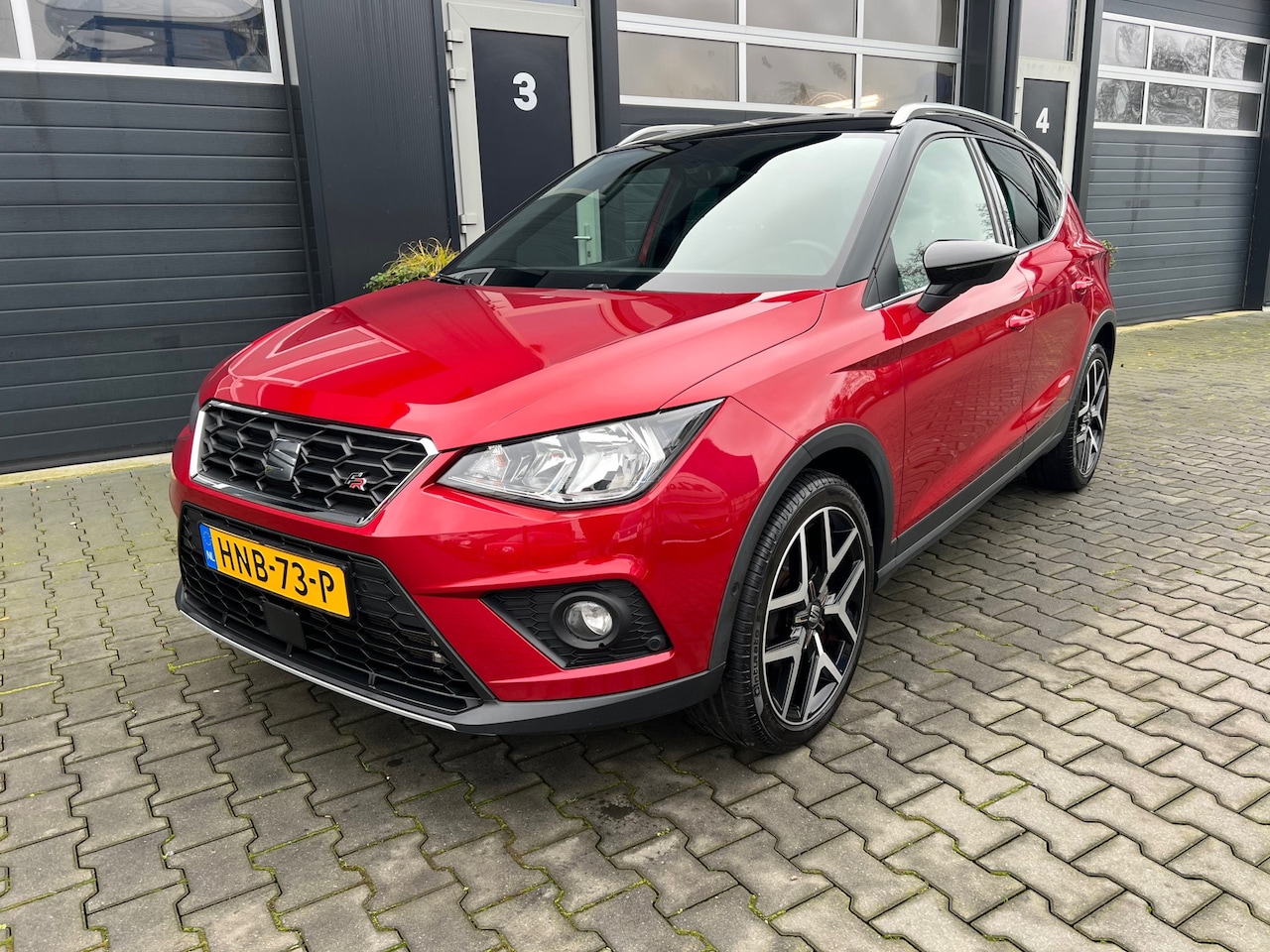 SEAT Arona - 1.5 TSI EVO FR Business Intense 1.5 TSI EVO FR Business Intense - AutoWereld.nl
