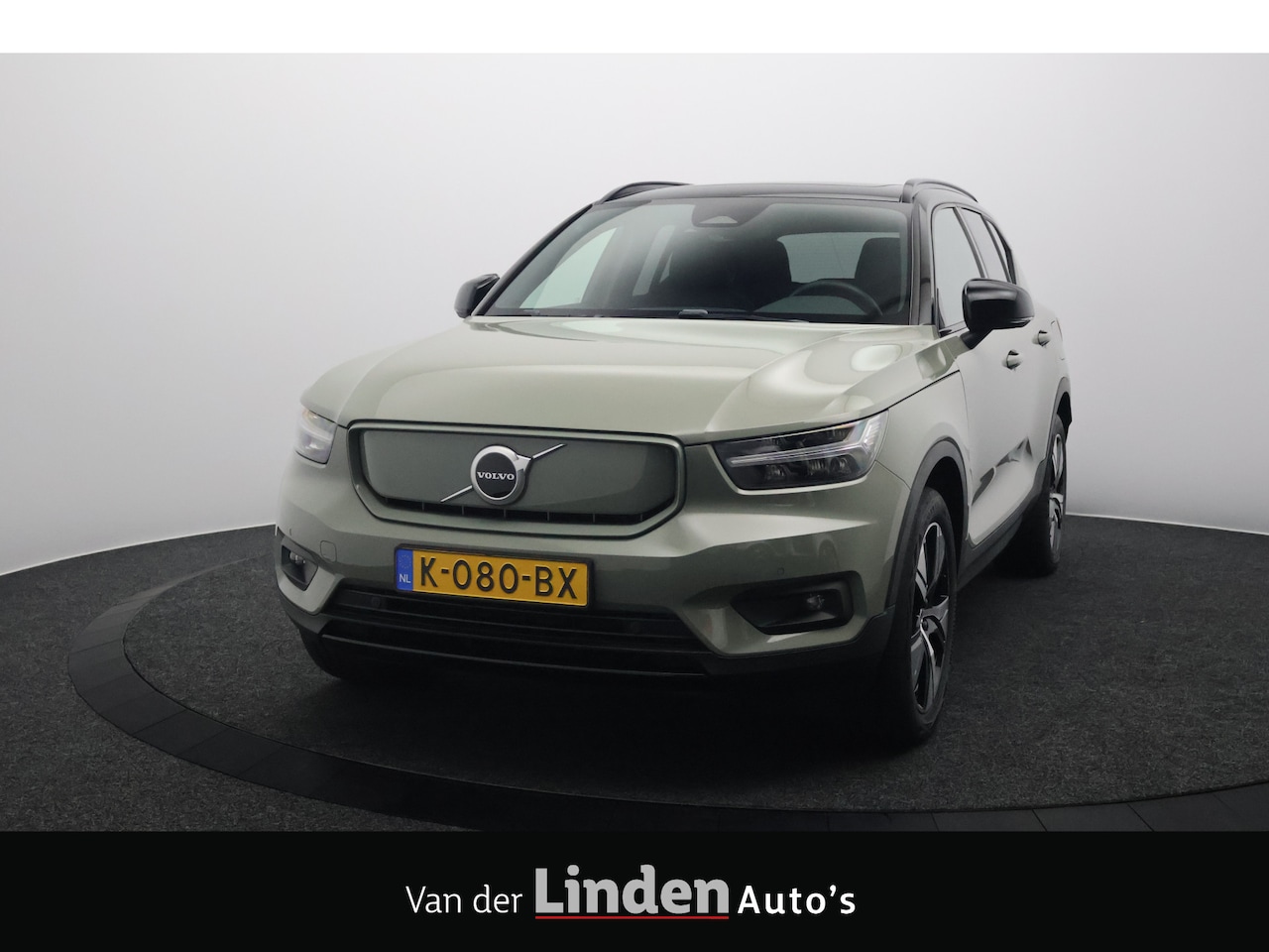 Volvo XC40 - Recharge P8 AWD R-Design SOH 93,6% | Wegklapbare Trekhaak | Panoramadak | Camera | Leer - AutoWereld.nl