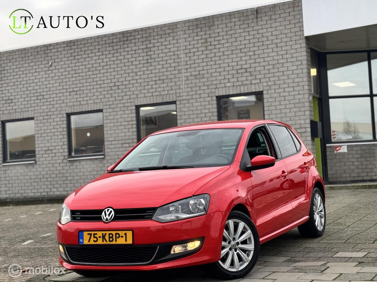 Volkswagen Polo - 1.4-16V Highline|Automaat ½ Leer Navi Clima - AutoWereld.nl