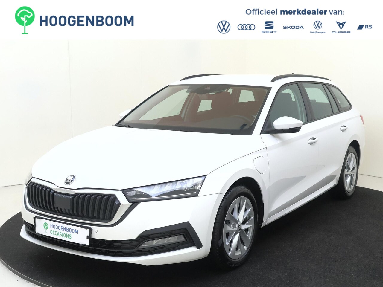 Skoda Octavia Combi - 1.4 TSI iV PHEV Business Edition | Parkeersensoren | CarPlay | Cruise control | Digital co - AutoWereld.nl