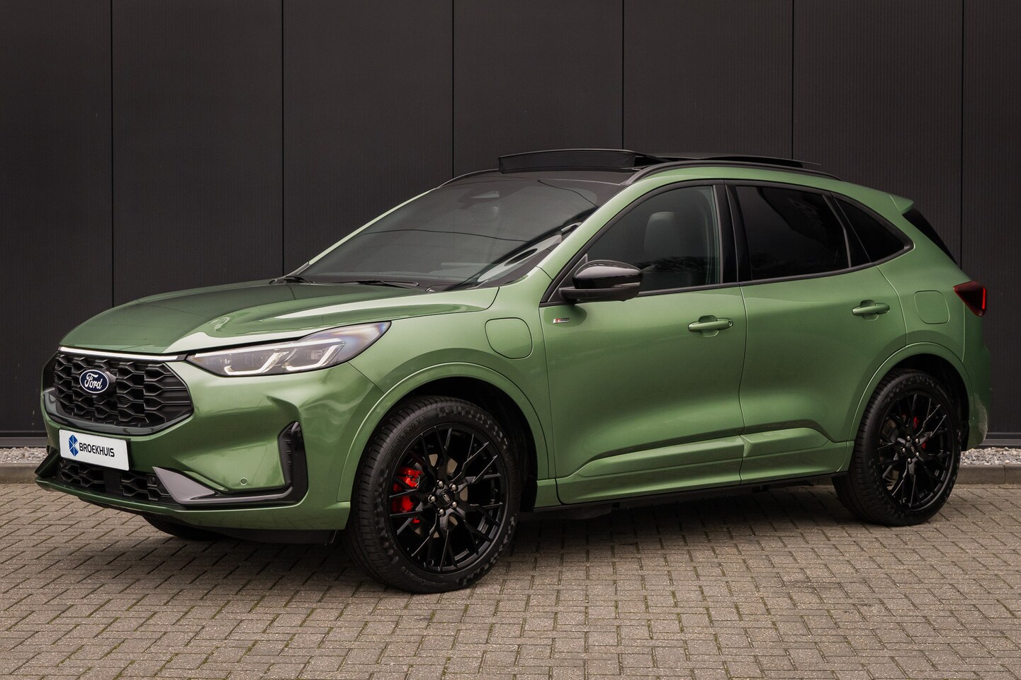 Ford Kuga - 2.5 PHEV ST-Line X | Black-pack | Wegklap Trekhaak | Pano-dak | Matrix LED verlichting | 2 - AutoWereld.nl