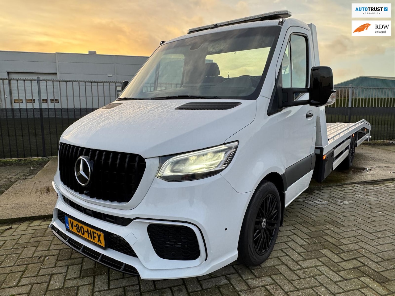 Mercedes-Benz Sprinter - 519 3.0 CDI V6 L3 VI-D OPRIJWAGEN AMG|XENON|STOELVW - AutoWereld.nl