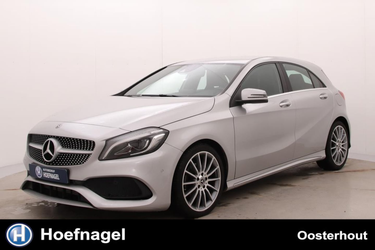 Mercedes-Benz A-klasse - 200 Ambition | Automaat | Cruise control | Stoelverwarming | CarPlay | Camera - AutoWereld.nl