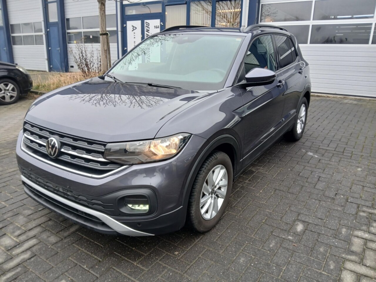 Volkswagen T-Cross - 1.0 tsi DSG Life I Stoelverwarming I Carplay/DAB I Camera I ACC - AutoWereld.nl