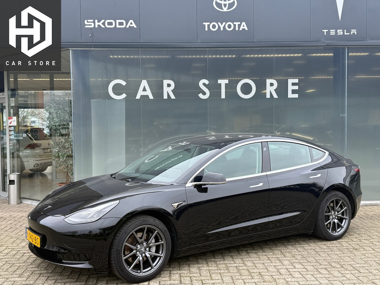 Tesla Model 3 - Standard RWD Plus 60 kWh 90% SOH Autopilot - AutoWereld.nl