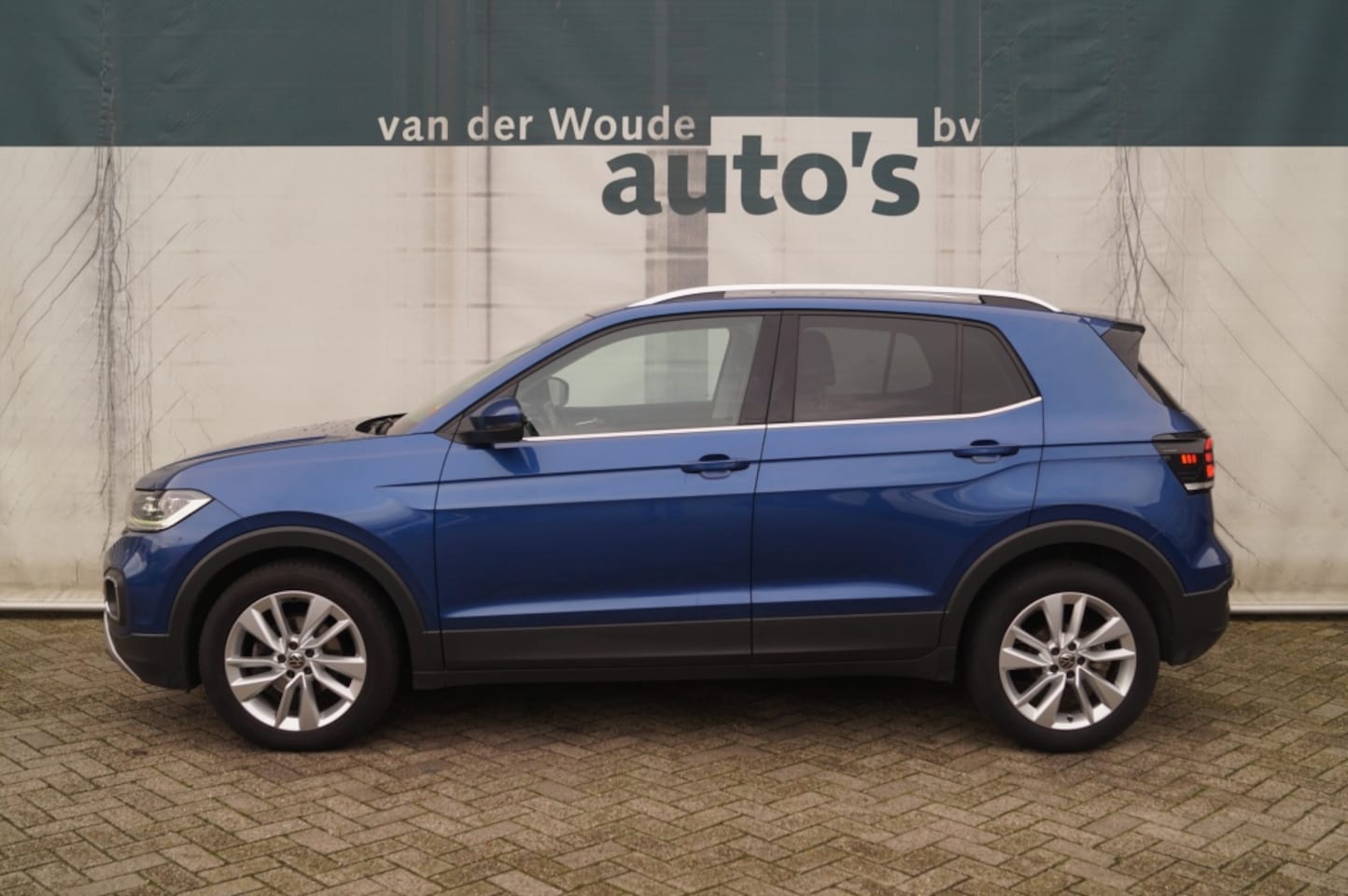 Volkswagen T-Cross - 1.0 TSI 110pk Style -NAVI-ECC-PDC-DIGI- - AutoWereld.nl