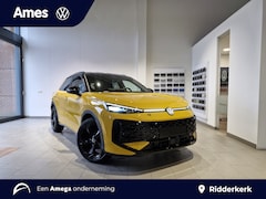 Volkswagen T-Roc - R-Line First Edition 1.5 eTSI 150 PK | Multimedia pakket | Black style pakket