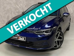 Volkswagen Golf - 1.5 eTSI Style /Pano /IQ Light /Stoelverwarming