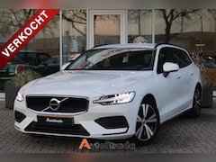 Volvo V60 - B3 Momentum Advantage 163pk | Carplay | Trekhaak | Camera | ACC | Climate | LED | Dodehoek