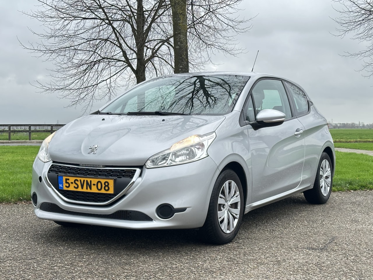 Peugeot 208 - 1.2 VTi Active LET OP ZIE ADVERTENTIE - AutoWereld.nl