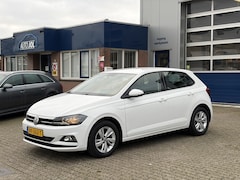 Volkswagen Polo - 1.0 TSI Comfortline | Cruise control | navigatie | rijklaarprijs