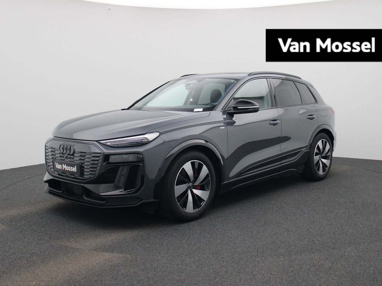 Audi Q6 e-tron - S edition 100 kWh 306 PK | S-line | Adaptive cruise control | 360 Camera | Panoramadak | A - AutoWereld.nl