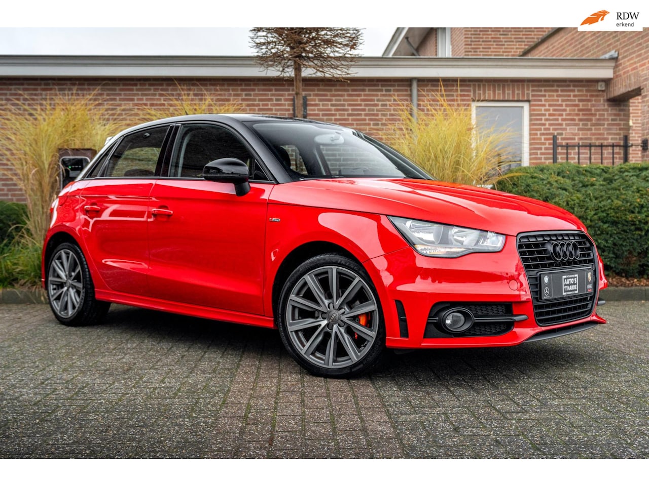 Audi A1 Sportback - 1.2 TFSI Admired 86 PK S-Line 5 Deurs Navi Cruise Airco 17'' - AutoWereld.nl