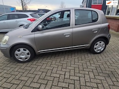 Toyota Yaris - 1.3 VVT-i Terra