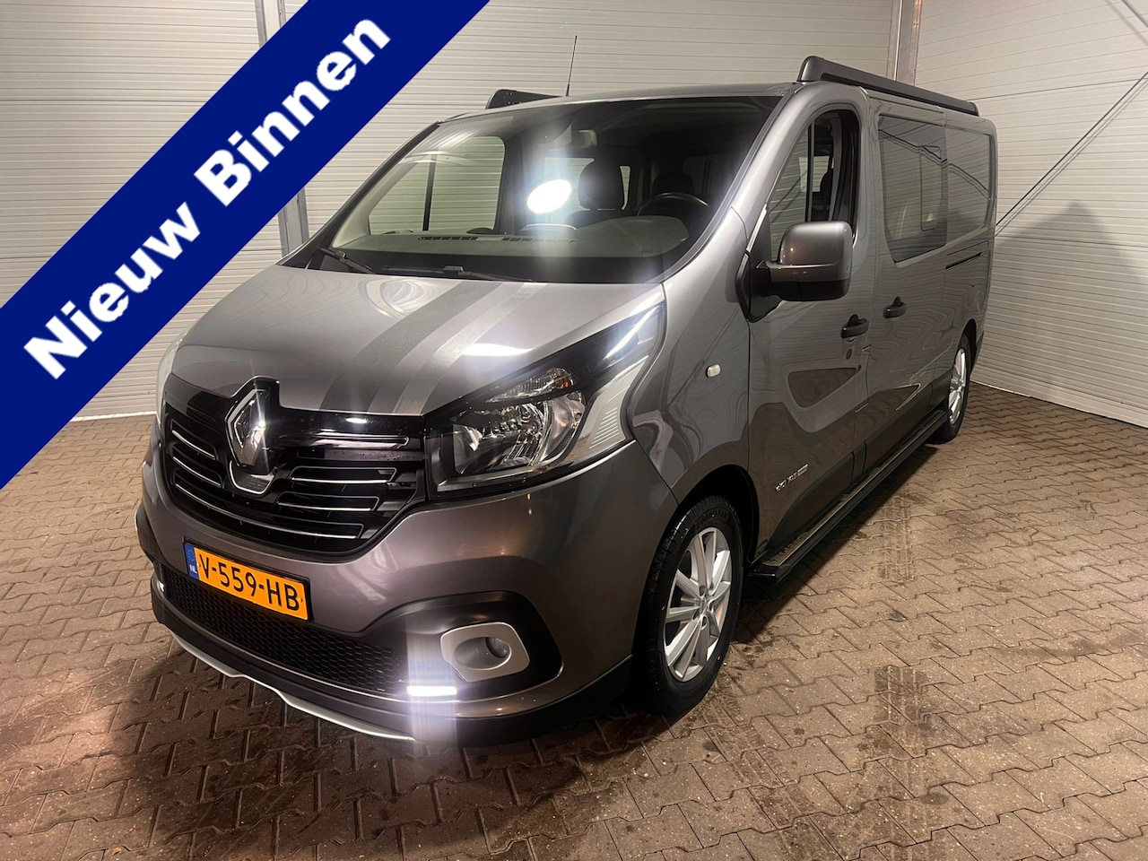 Renault Trafic - 1.6 dCi T29 L2H1 DC Formula Edition Energy zeer nette bus lederen bekleding VVB447 - AutoWereld.nl