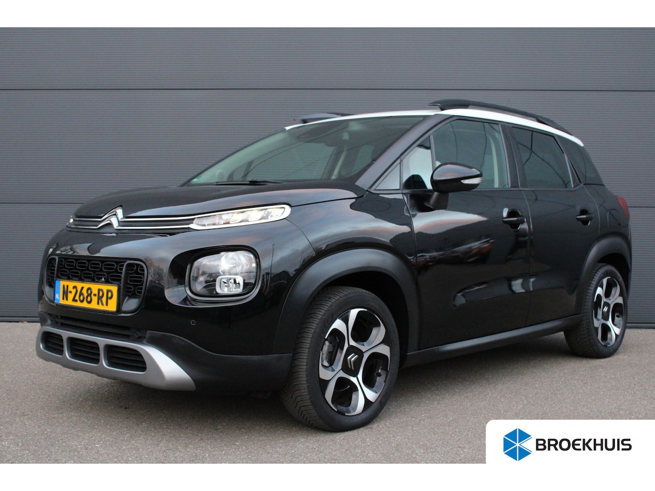 Citroën C3 Aircross - 1.2 PureTech S&S Shine | Automaat | Navigatie | Camera | Apple carplay | Trekhaak | 38.000 - AutoWereld.nl