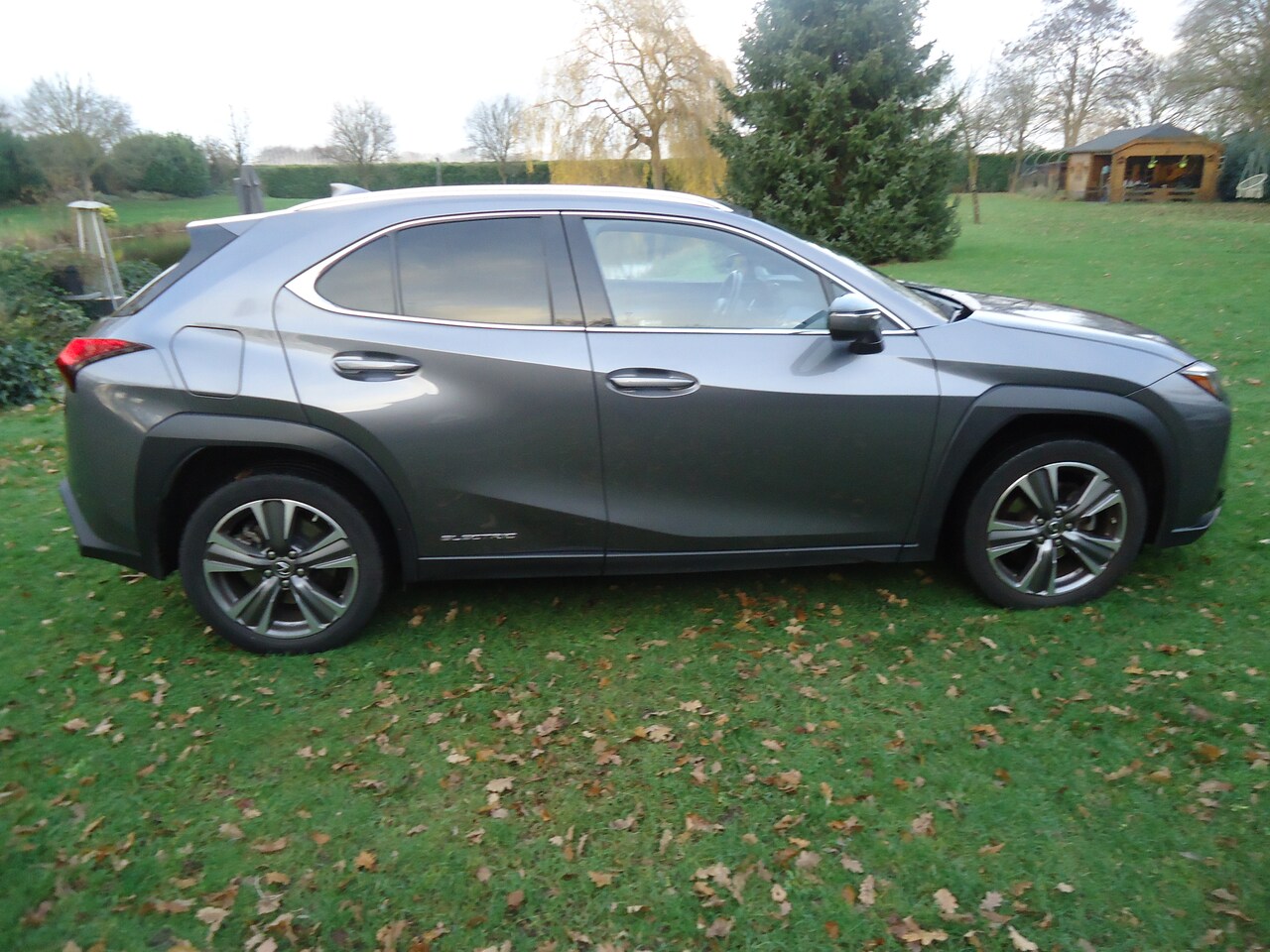 Lexus UX - 300e Executive Mark Levinson Full option