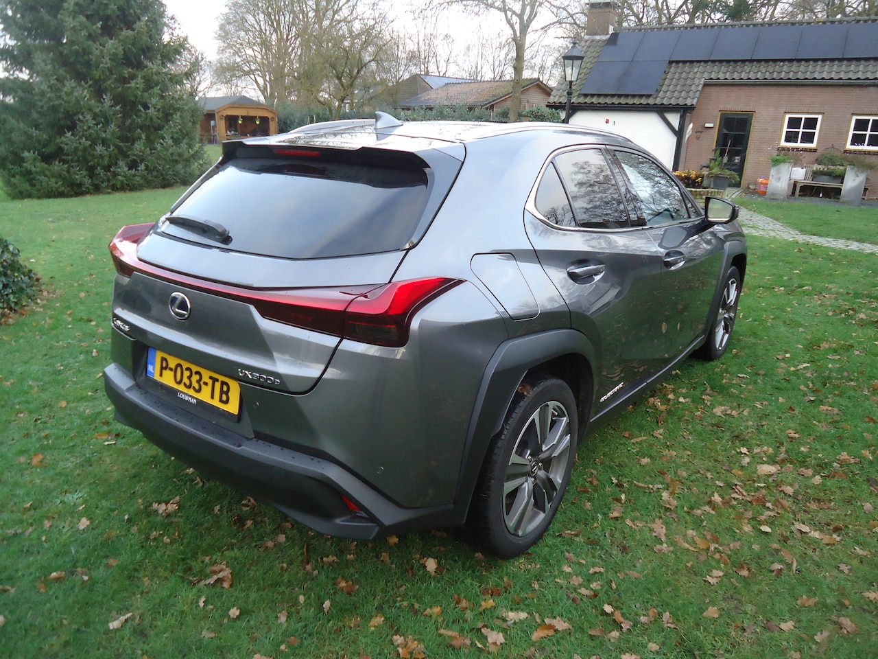 Lexus UX - 300e Executive Mark Levinson Full option