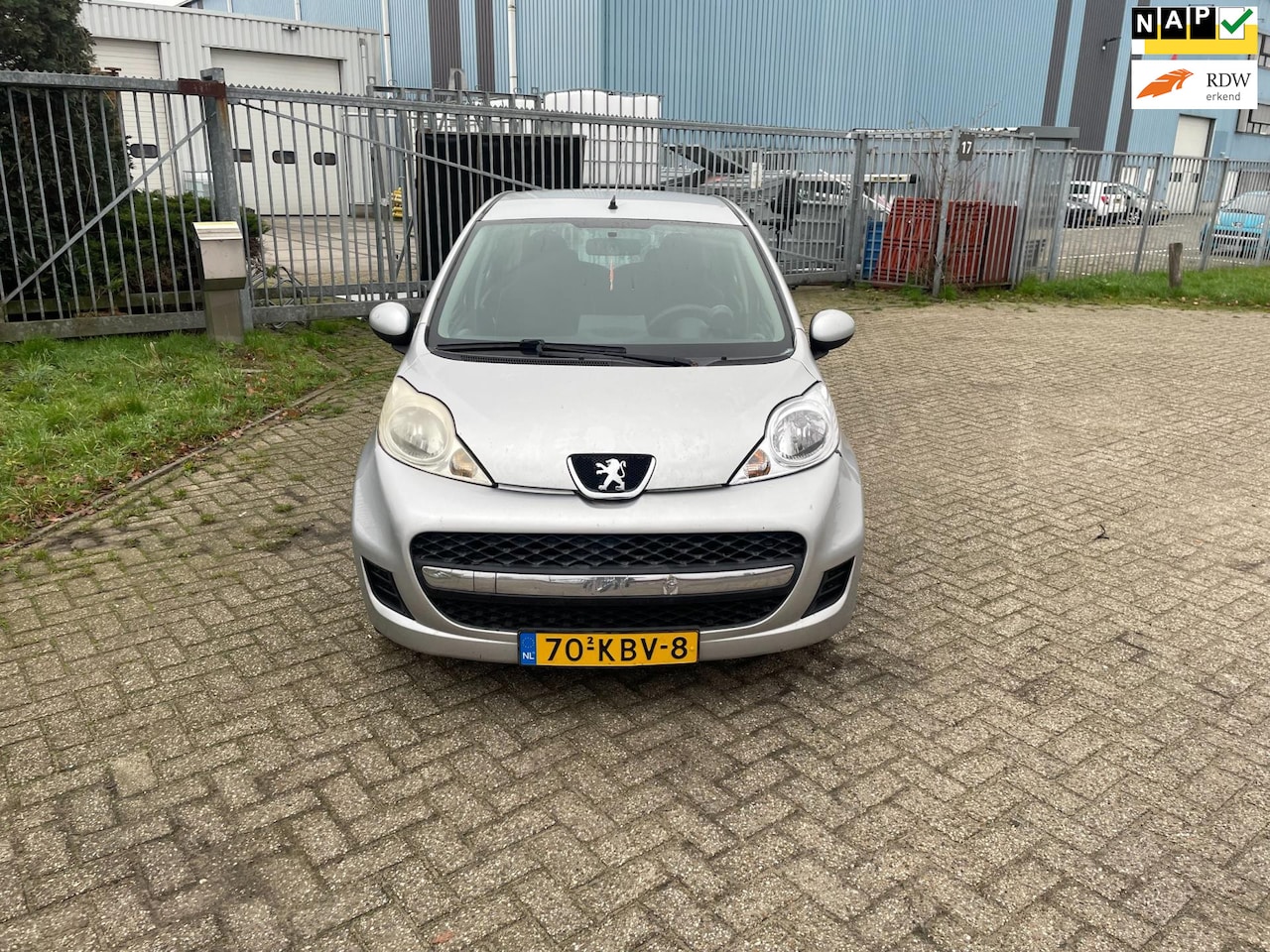 Peugeot 107 - 1.0-12V Sublime 1.0-12V Sublime - AutoWereld.nl