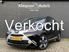 Toyota Aygo - 1.0 VVT-i X-Clusiv AUT. | dealer onderhouden | navigatie | leder interieur | camera | stoe