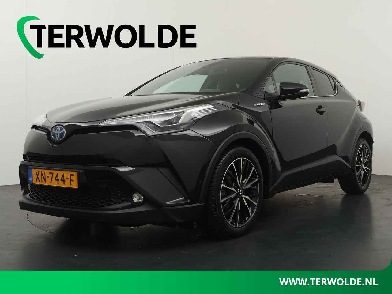 Toyota C-HR - 1.8 Hybrid Executive | Trekhaak | Adapt. Cruise | Stoel- & Stuurverw. | - AutoWereld.nl
