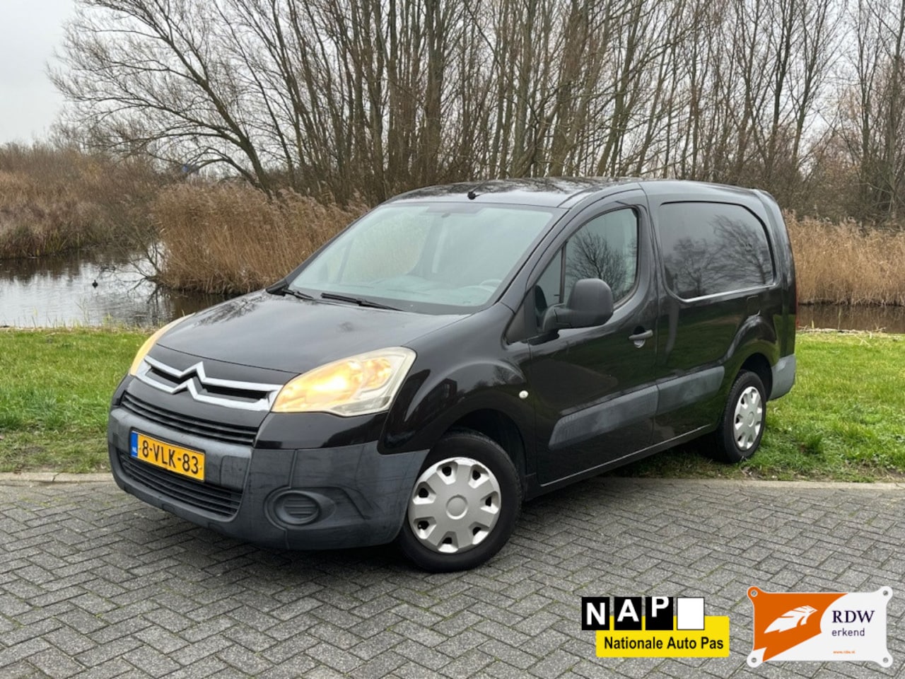 Citroën Berlingo XL - 1.6 HDIF 600 Club / 3Pers / Cruise / Airco / Navi - AutoWereld.nl