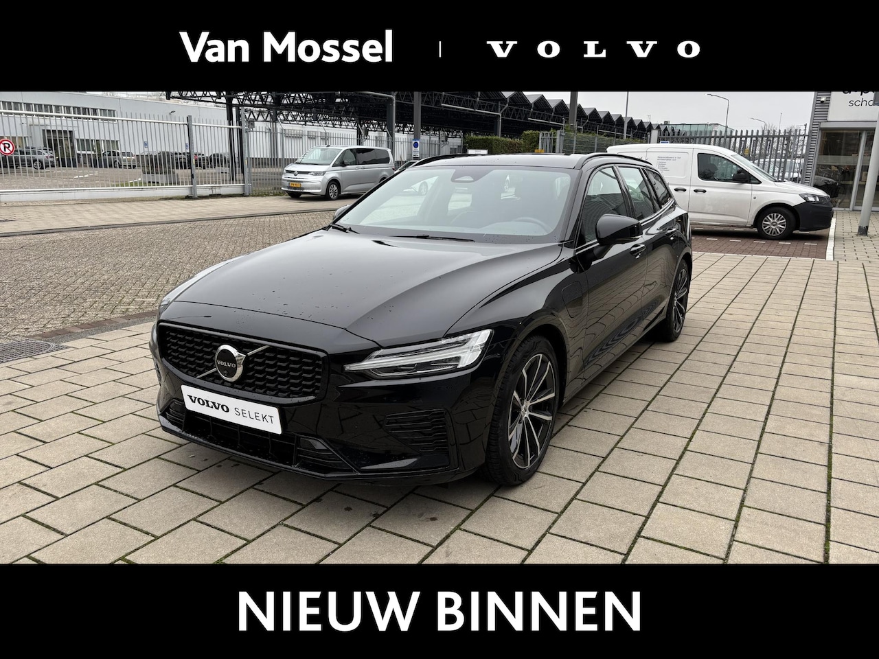 Volvo V60 - 2.0 T6 Plug-in hybrid AWD Plus Dark - AutoWereld.nl