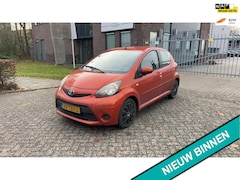 Toyota Aygo - 1.0 VVT-i Comfort 5-deurs Airco Navi 2e eigenaar Zuinig A-Label