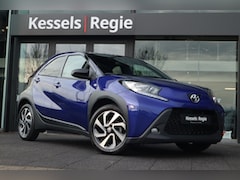 Toyota Aygo - 1.0 VVT-i Bi-Tone Adaptive Stoelverwarming Camera CarPlay 17” DAB