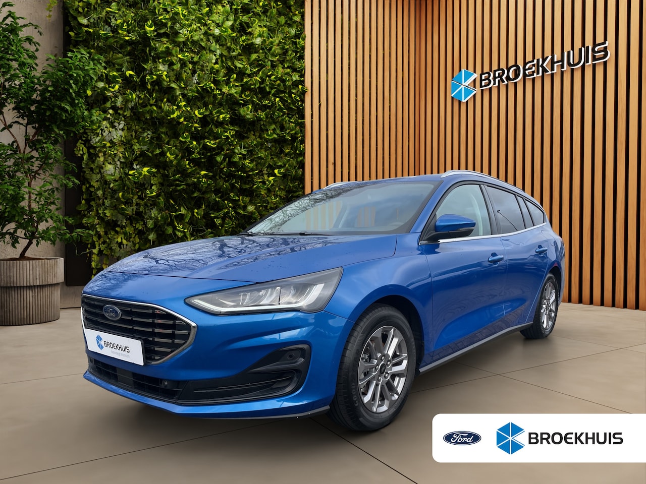Ford Focus Wagon - 1.0 EcoBoost Hybrid Titanium | Lage km. stand! | Draadloos Apple Carlay | Stoel-stuurverw. - AutoWereld.nl