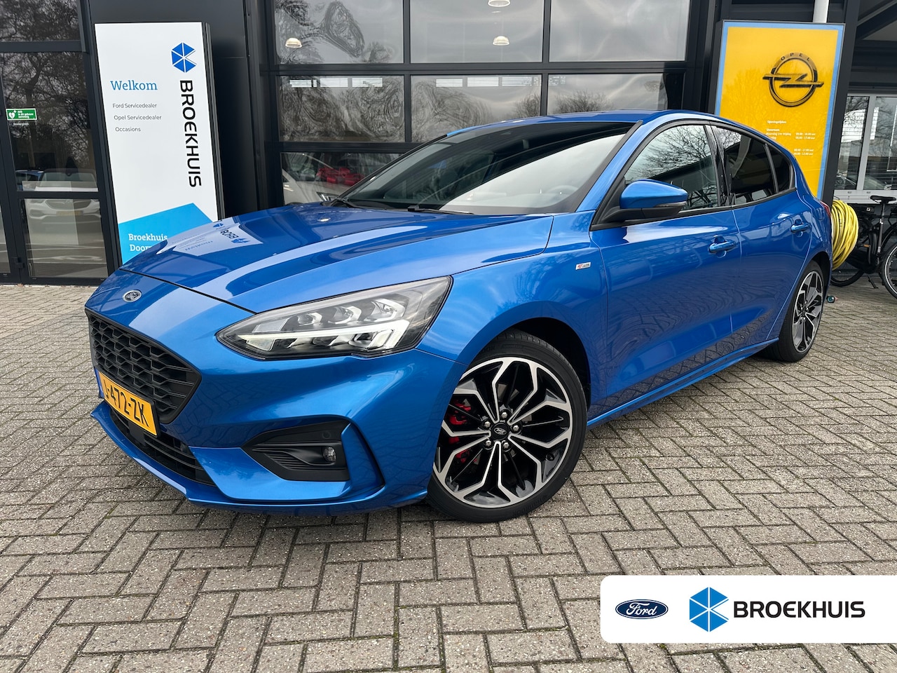 Ford Focus - 1.0 125PK Hybrid ST Line X | STUUR-, STOEL- EN VOORRUITVERWARMING| NAVIGATIE| CAMERA| PARK - AutoWereld.nl