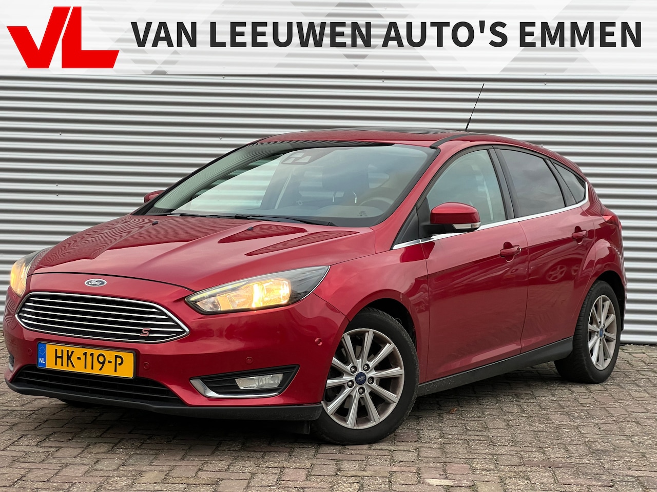 Ford Focus - 1.0 Titanium Edition | Airco (automatisch) | Cruise control | Voorstoelen verwarmd - AutoWereld.nl