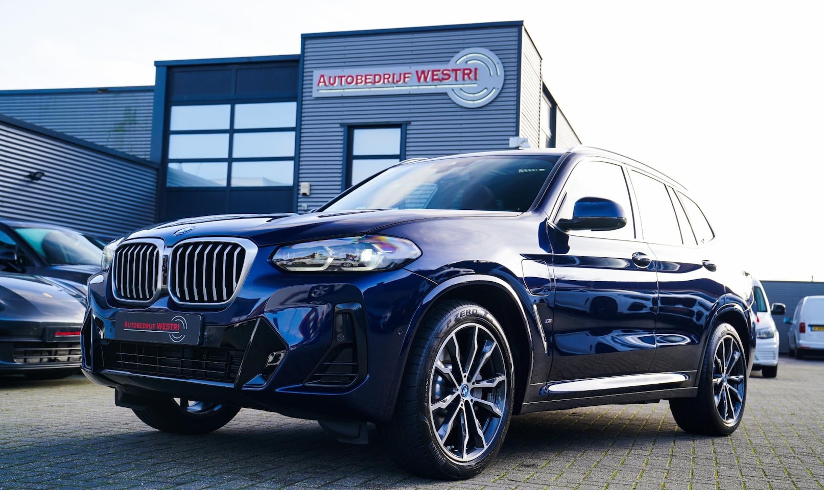 BMW X3 - XDrive30e High executive | M-pakket | Panorama | Camera | Harman/Kardon | Stuuwiel verwarm - AutoWereld.nl