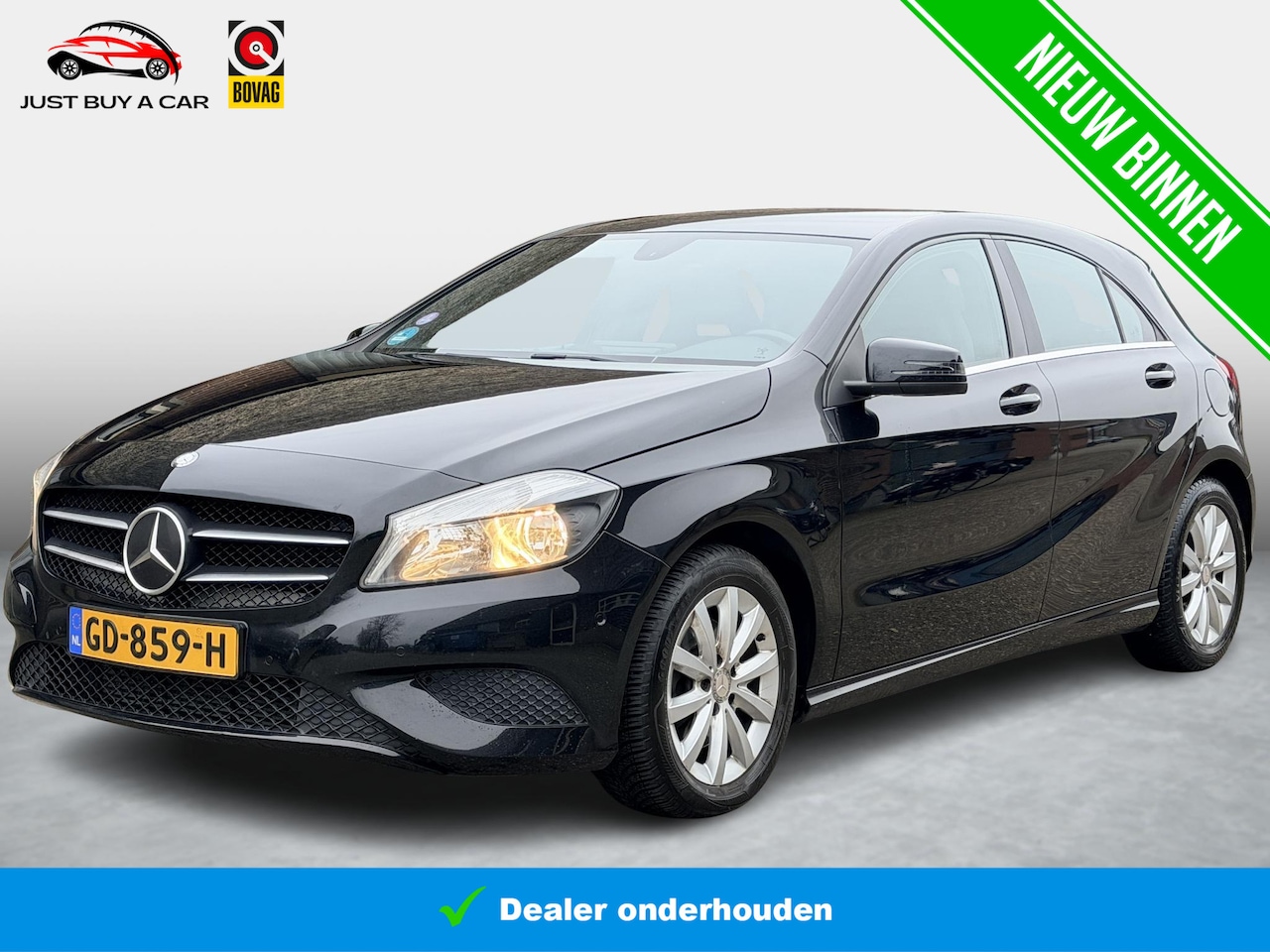 Mercedes-Benz A-klasse - 180 Ambition Apple Carplay & Android / Dealeronderhouden / Stoelverwarming / Camera / - AutoWereld.nl