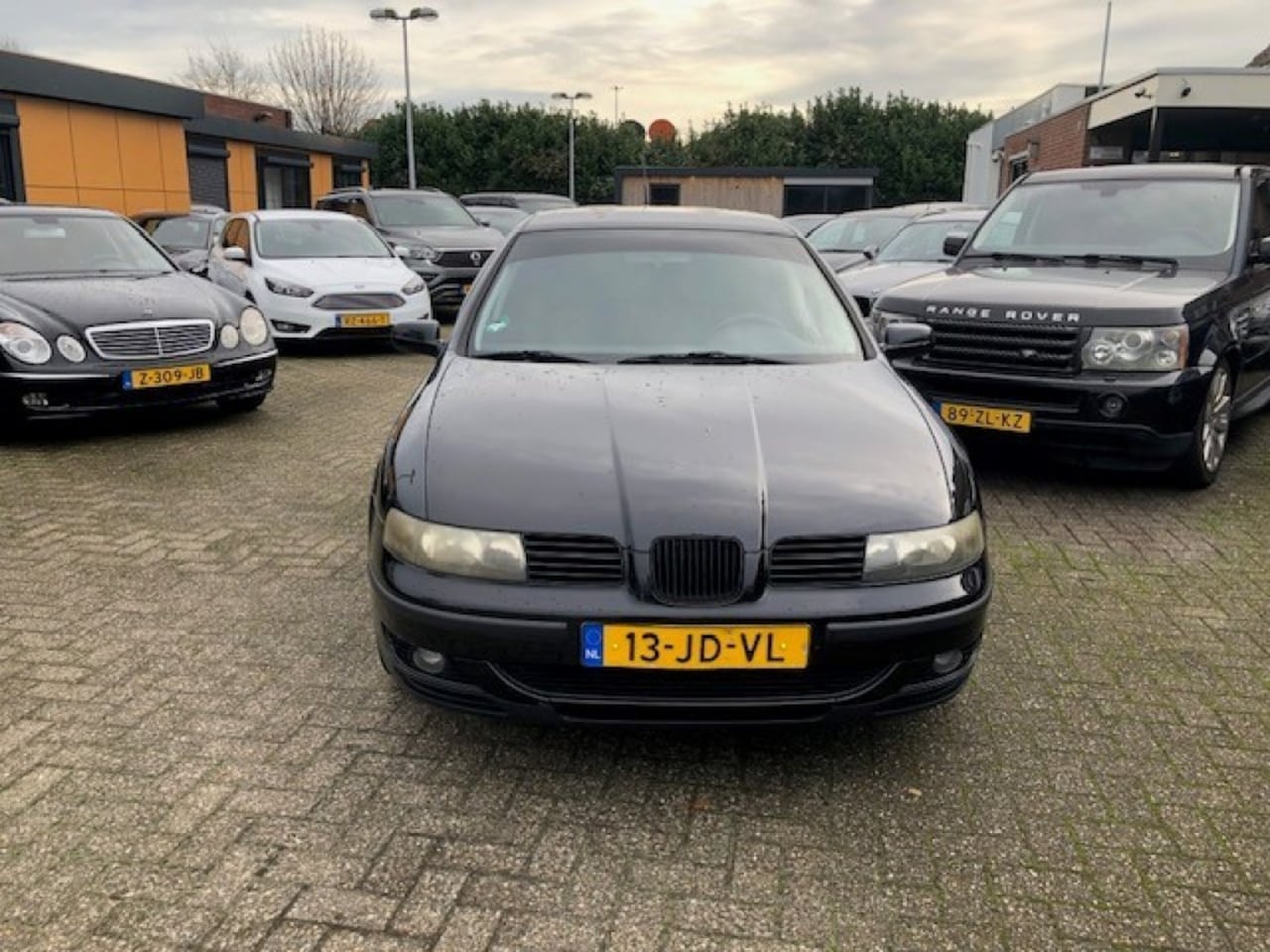 SEAT Leon - 1.6-16V SPORT LET OP DAK VERWEERD!!!! ONDERHOUDSHISTORIE AANWEZIG!!! - AutoWereld.nl