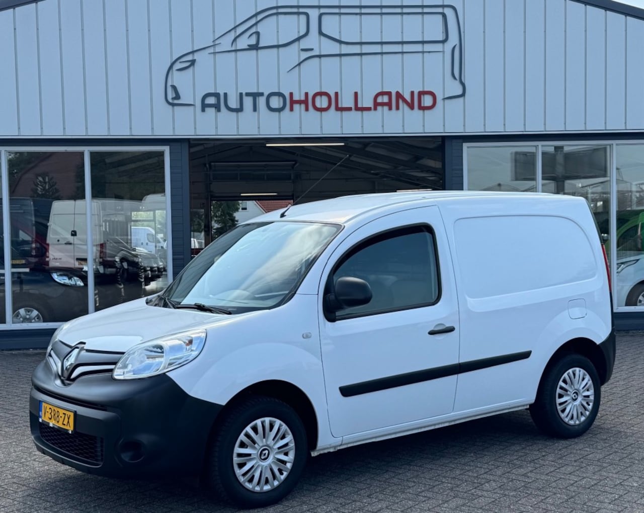 Renault Kangoo - 1.5 DCI 55KW 75PK EURO 6 AIRCO/ CRUISE CONTROL/ NAVIGATIE/ 100% DEALERONDERHOUDEN - AutoWereld.nl