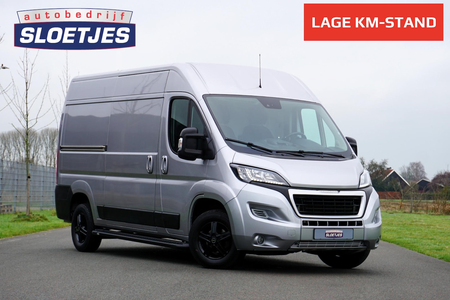 Peugeot Boxer - 335 2.2 BlueHDi 165 L2H2 Asphalt in Topstaat |1e eigenaar |3500 KG |165 PK |EURO6D |Metall - AutoWereld.nl