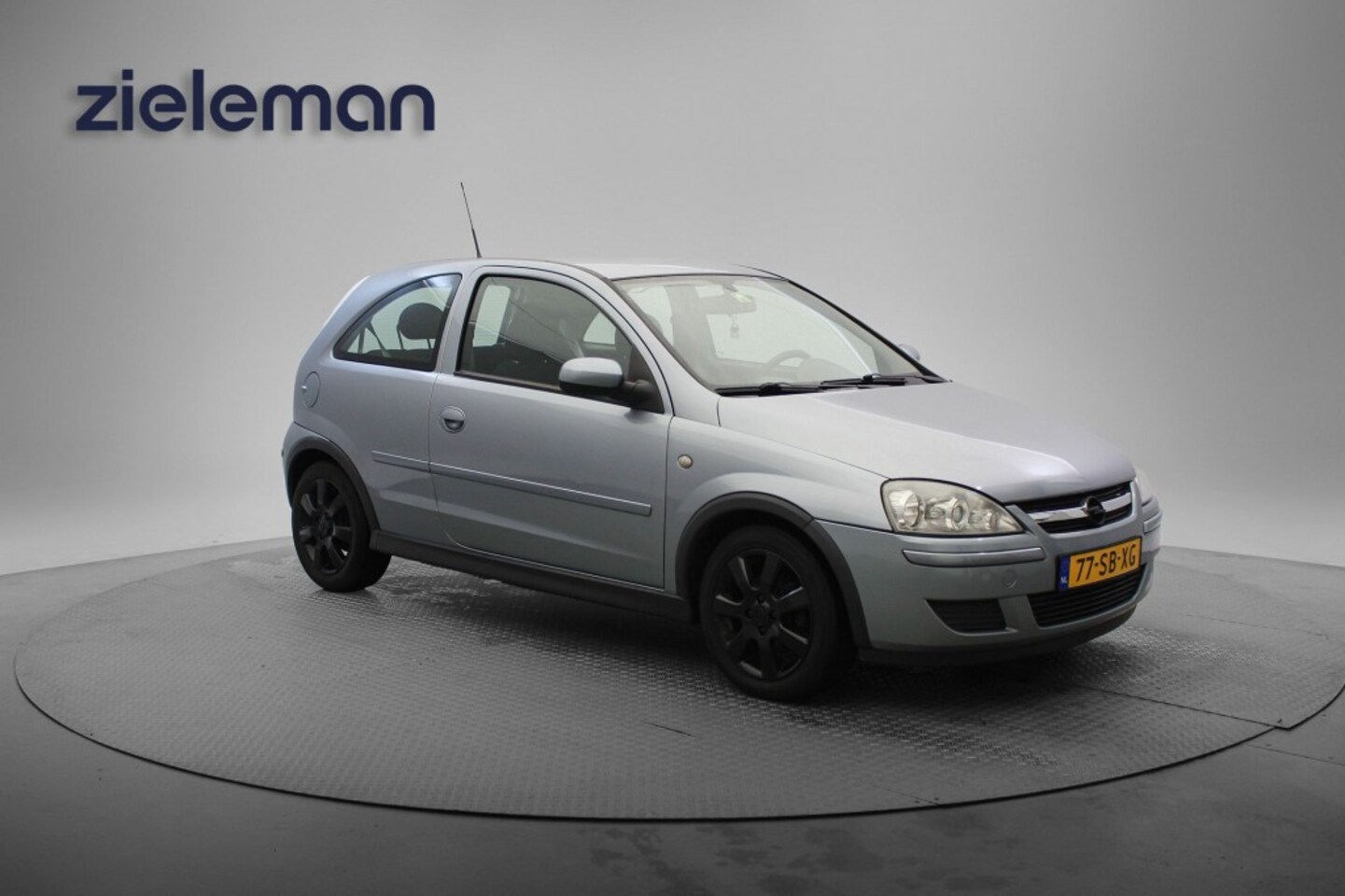 Opel Corsa - 1.4 16V Silverline - Airco - AutoWereld.nl