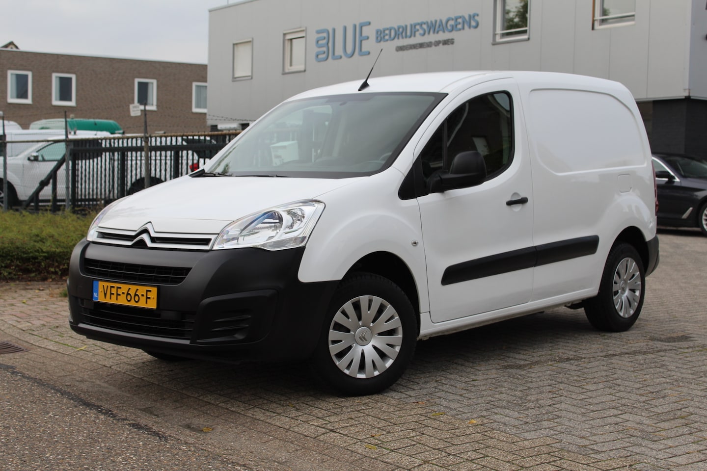 Citroën ë-Berlingo - - Berlingo Full Electric Club 23kWh ✓ snelladen ✓ 3-zits ✓ clima ✓ navigatie ✓ cruise - AutoWereld.nl