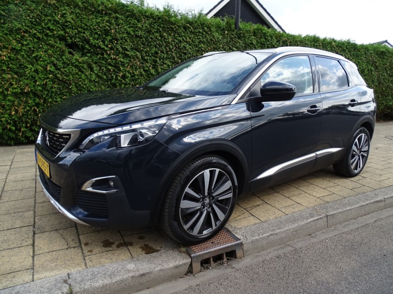 Peugeot 3008 - 1.2 PT ALLURE -Automaat-131 Pk-Navi-Clima-Cruise-Pdc-Blth-Leer-Pano - AutoWereld.nl