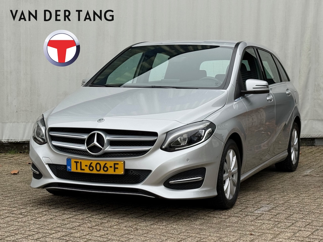 Mercedes-Benz B-klasse - 180 Ambition Aut. / Trkhk / Navi/Sp.stln. - AutoWereld.nl