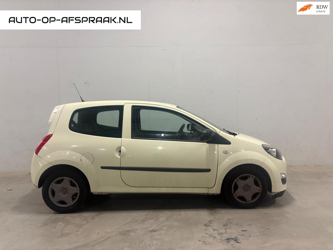 Renault Twingo - 1.2 16V Authentique APK NAP Stuurbekr. - AutoWereld.nl