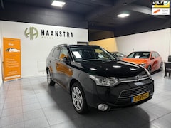 Mitsubishi Outlander - 2.0 PHEV instyle Leder Int, Navi-Camera, Trekhaak, 1e Eigenaar