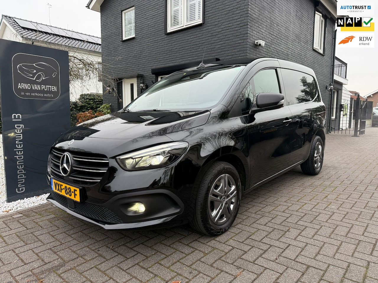 Mercedes-Benz Citan - 112 CDI / Led / Camera / keyless / Navi / Cruise - AutoWereld.nl