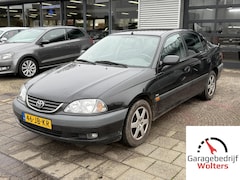 Toyota Avensis - 1.8-16V Executive airco rijd als nieuw