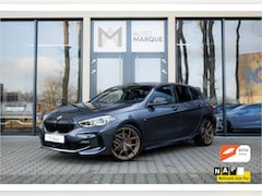 BMW 1-serie - 118i Aut. | Executive | | M Sportpakket | 19" LM Velgen | M135i Uitlaat | Maxton | Adaptiv