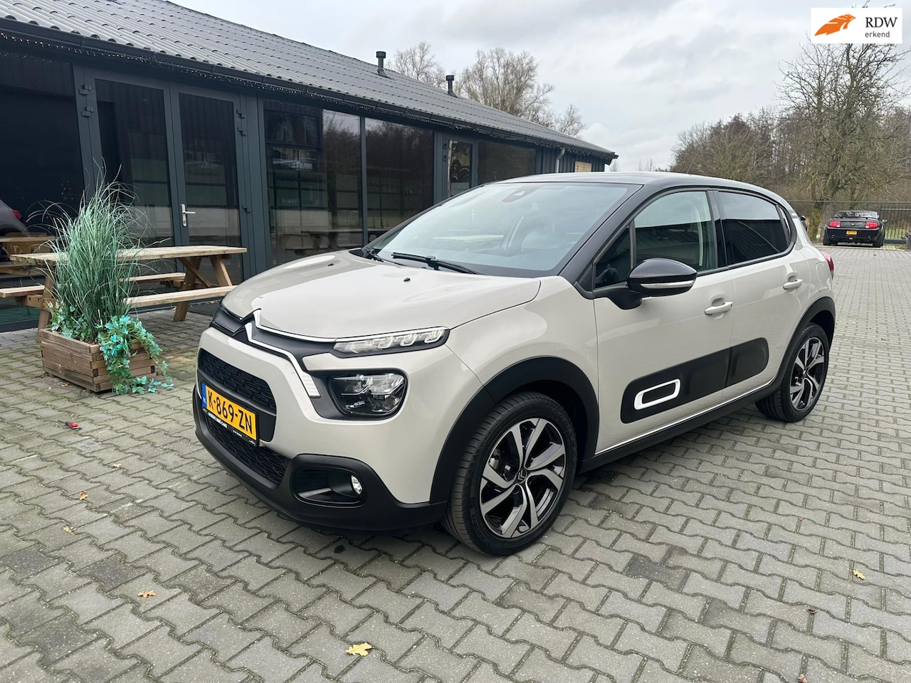 Citroën C3 - 1.2 PureTech Shine 1.2 PureTech Shine - AutoWereld.nl